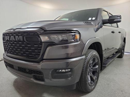 Granite Crystal Metallic Clearcoat 2026 RAM 1500 Big Horn/Lone Star