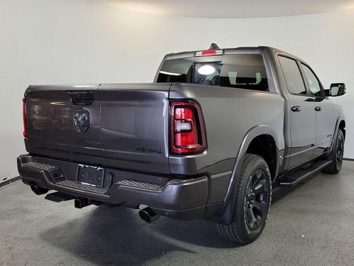 Granite Crystal Metallic Clearcoat 2026 RAM 1500 Big Horn/Lone Star