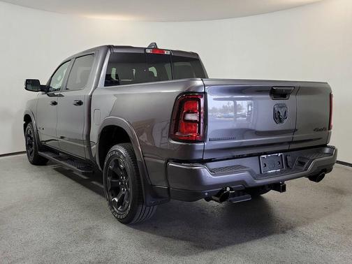 Granite Crystal Metallic Clearcoat 2026 RAM 1500 Big Horn/Lone Star
