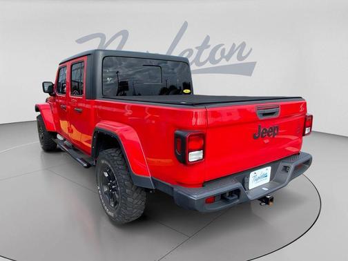 Firecracker Red Clearcoat 2022 Jeep Gladiator Sport