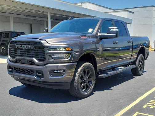 Granite Crystal Metallic Clearcoat 2026 RAM 2500 Big Horn Crew Cab 4x4 6'4' Box