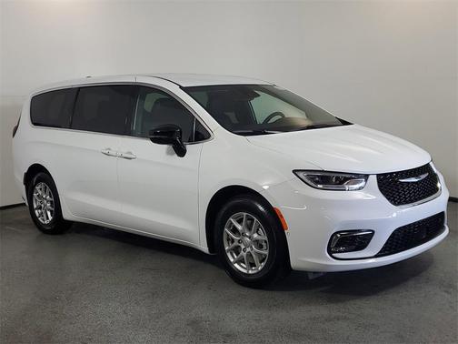 2026 Chrysler Pacifica L