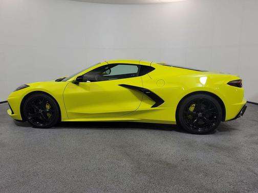 Accelerate Yellow Metallic 2020 Chevrolet Corvette Stingray w/2LT