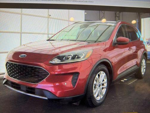 2020 Ford Escape SE