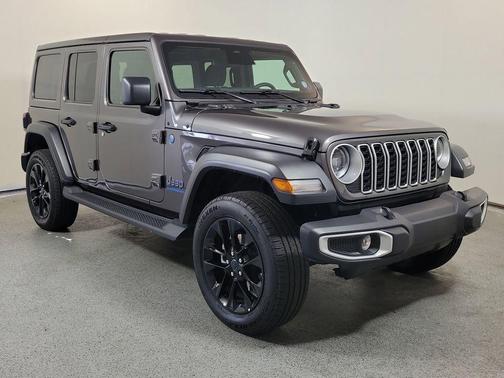 Granite Crystal Metallic Clearcoat 2025 Jeep Wrangler 4xe Sahara