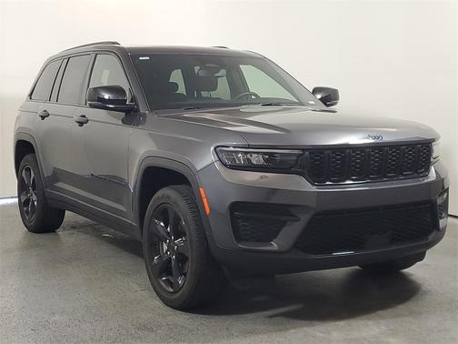 2022 Jeep Grand Cherokee Altitude