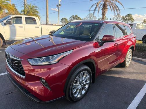 2022 Toyota Highlander Limited