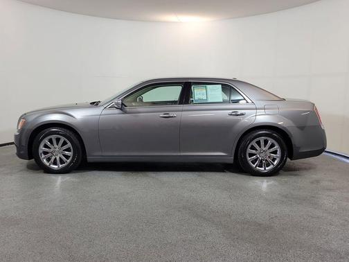 Tungsten Metallic Clearcoat 2011 Chrysler 300 Limited