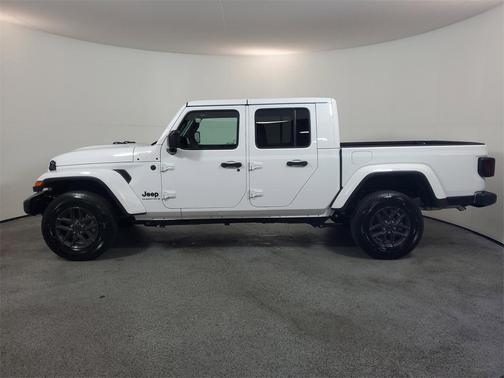 2025 Jeep Gladiator Sport S