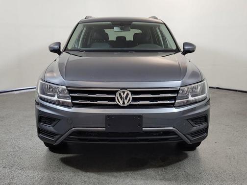 Platinum Gray Metallic 2020 Volkswagen Tiguan 2.0T SE 4MOTION