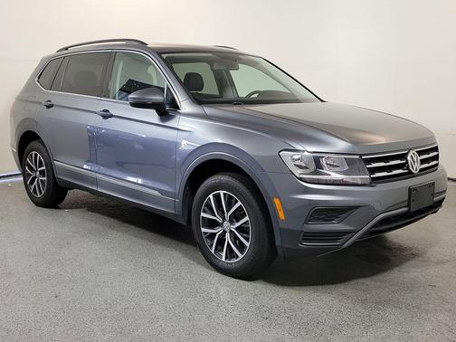 Platinum Gray Metallic 2020 Volkswagen Tiguan 2.0T SE 4MOTION