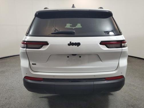 2022 Jeep Grand Cherokee L Altitude