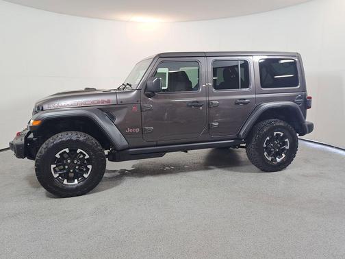 Granite Crystal Metallic Clearcoat 2026 Jeep Wrangler Rubicon