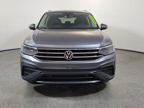 Pyrite Silver Metallic 2023 Volkswagen Tiguan 2.0T SE