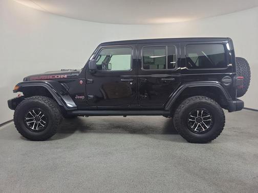 Black Clearcoat 2025 Jeep Wrangler Rubicon