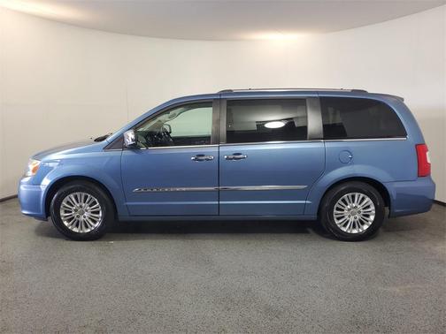 2012 Chrysler Town & Country Limited