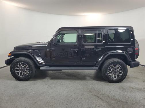 2026 Jeep Wrangler 4-Door Sahara 4x4