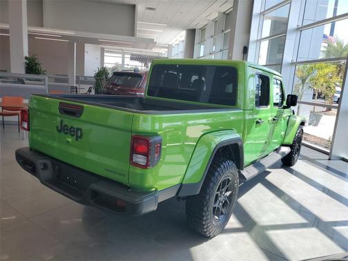 2025 Jeep Gladiator High Tide