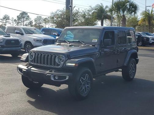 2025 Jeep Wrangler 4-Door Sahara 4x4
