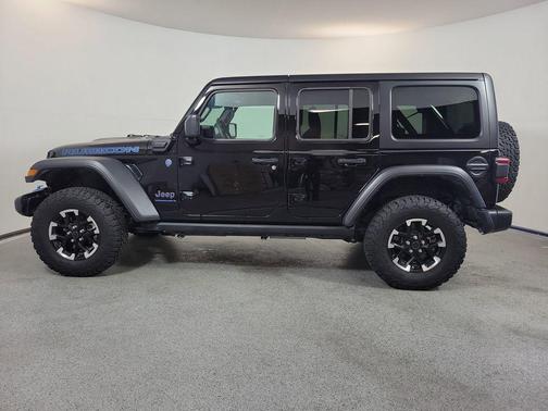 Black Clearcoat 2025 Jeep Wrangler 4xe Rubicon