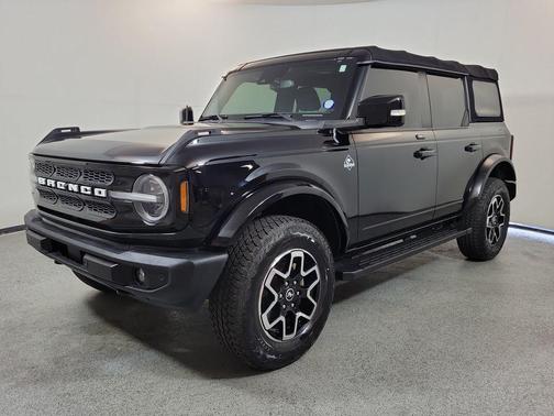 Shadow Black 2021 Ford Bronco Outer Banks
