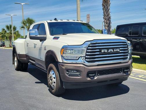 Pearl White 2024 RAM 3500 Longhorn