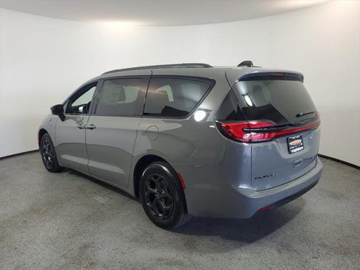 2025 Chrysler Pacifica Hybrid Premium S Appearance Pkg