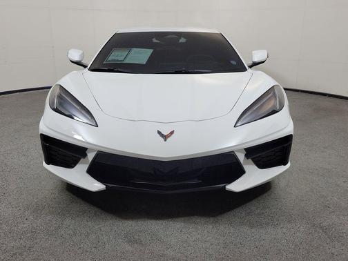 Arctic White 2026 Chevrolet Corvette Stingray w/1LT