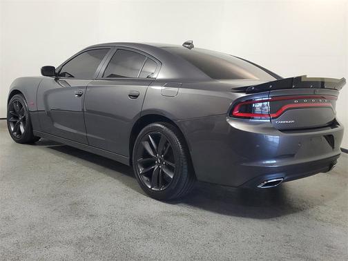 2018 Dodge Charger SXT Plus