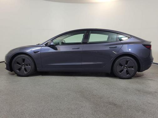 Gray 2023 Tesla Model 3 Standard Range
