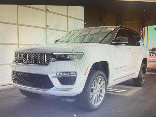 2024 Jeep Grand Cherokee Summit