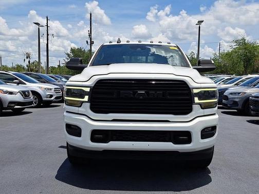 2020 RAM 2500 Laramie Crew Cab 4X4 6'4' Box