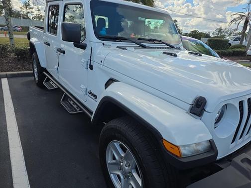 2020 Jeep Gladiator Sport S