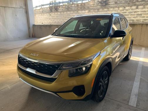 2023 Kia Seltos S