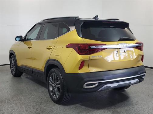 2023 Kia Seltos S