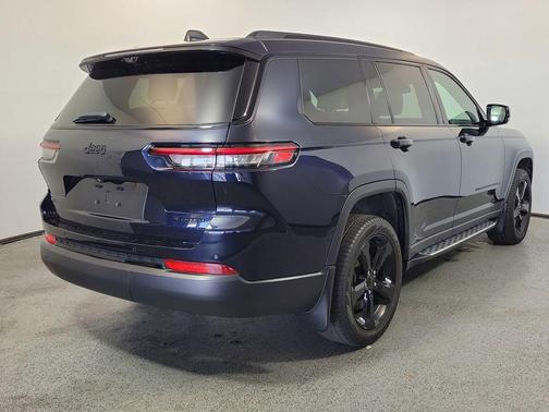 Midnight Sky 2024 Jeep Grand Cherokee L Limited