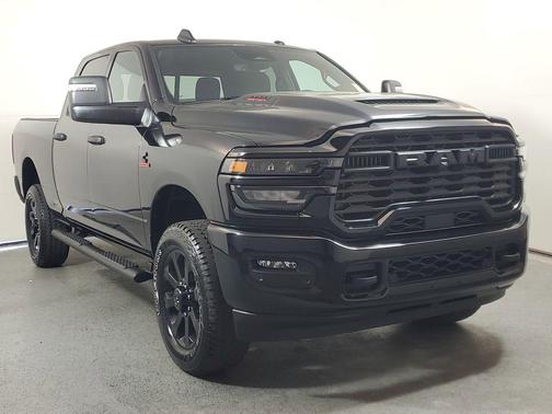 2026 RAM 2500 Tradesman Crew Cab 4x4 6'4' Box