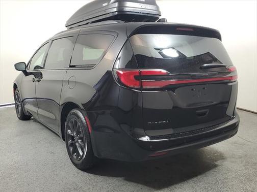 2025 Chrysler Pacifica L