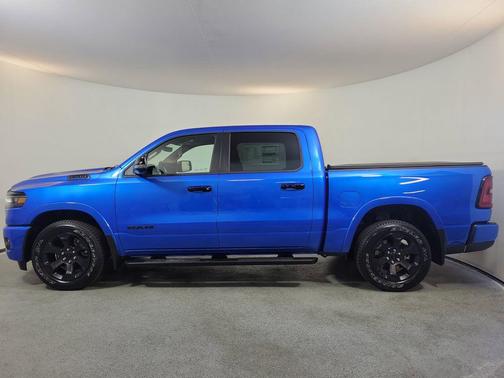 Hydro Blue Pearlcoat 2026 RAM 1500 Big Horn/Lone Star
