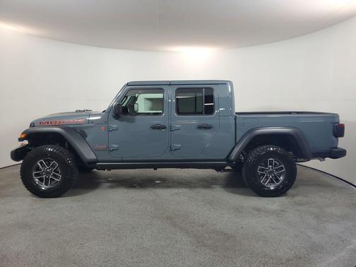 2026 Jeep Gladiator Mojave 4x4