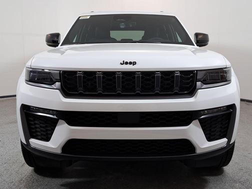 bright white clearcoat 2026 Jeep Grand Cherokee Limited