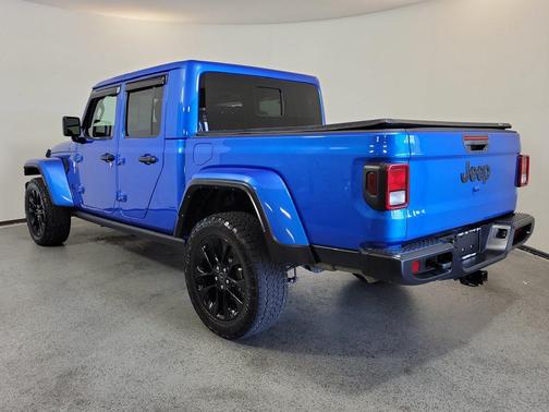 Hydro Blue Pearlcoat 2024 Jeep Gladiator Sport