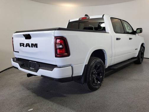 Bright White Clearcoat 2026 RAM 1500 Big Horn/Lone Star