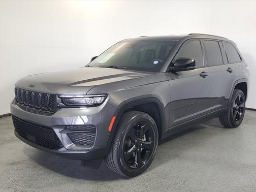 2022 Jeep Grand Cherokee Altitude