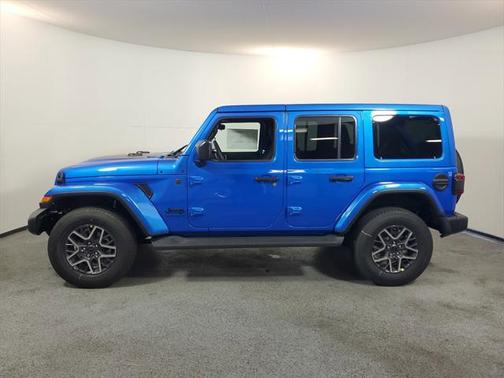 2025 Jeep Wrangler 4-Door Sahara 4x4