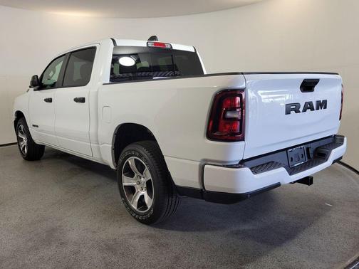 Bright White Clearcoat 2026 RAM 1500 Express