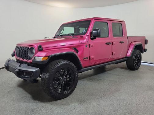 Tuscadero Pearlcoat 2024 Jeep Gladiator Nighthawk