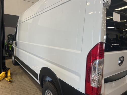 2024 RAM ProMaster 2500 Tradesman