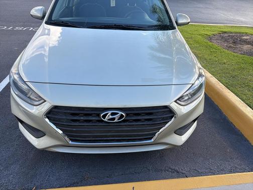 2018 Hyundai Accent SE