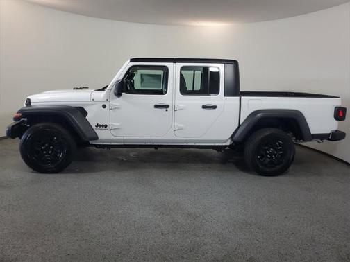2025 Jeep Gladiator Sport